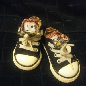 baby cheetah converse